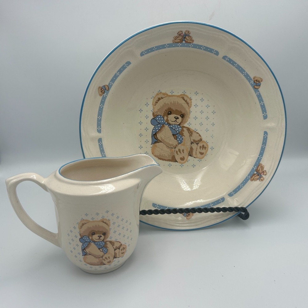 Vintage Tienshan Stoneware Country Bear Cottage Pitcher Serving Bowl Granny 80s